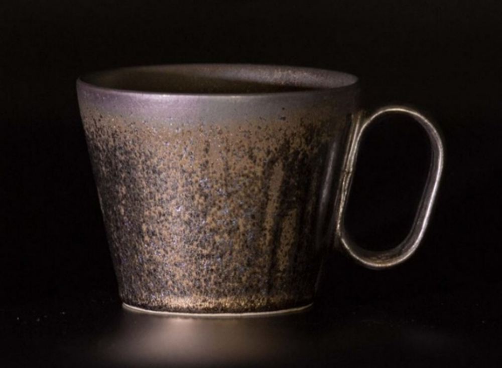 生涯を添い遂げるマグ 信楽焼 金彩