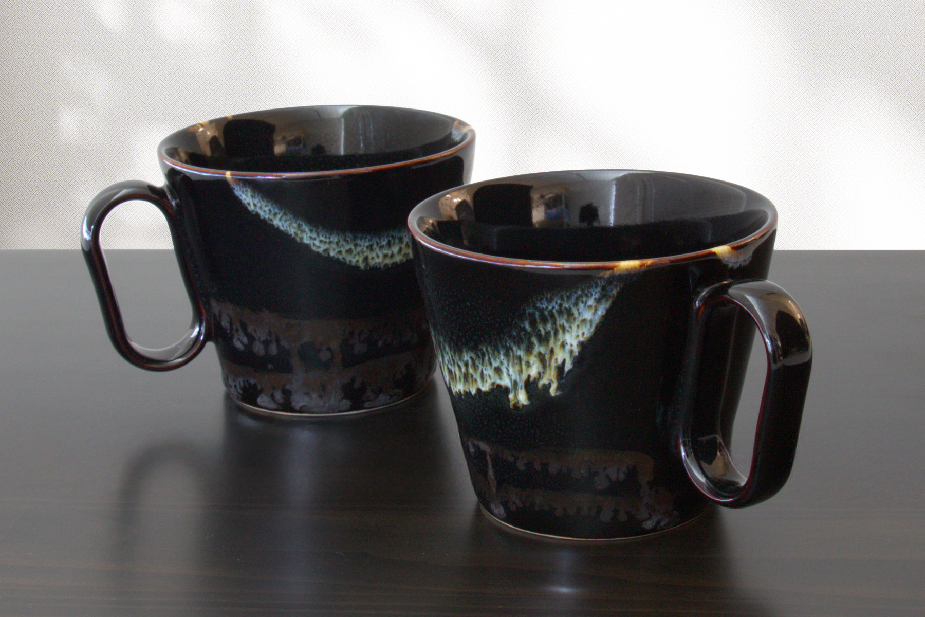 生涯を添い遂げるマグ 小峰焼 八衛門窯 ブラック